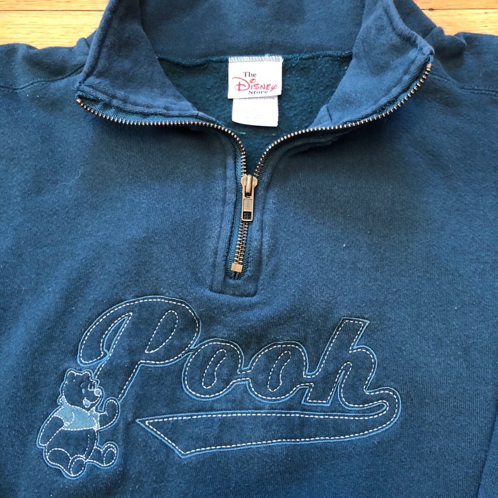 Disney Pooh 1/4 zip pull over sweater LG